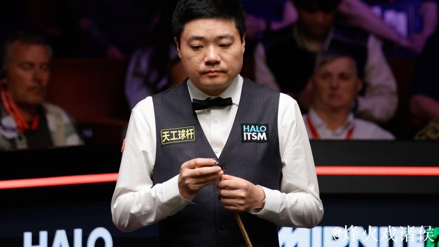 丁俊晖6-4海菲尔德晋级 中国5人挺进斯诺克国锦赛16强 丁俊晖6-4海菲尔德晋级 中国5人挺进斯诺克国锦赛16强